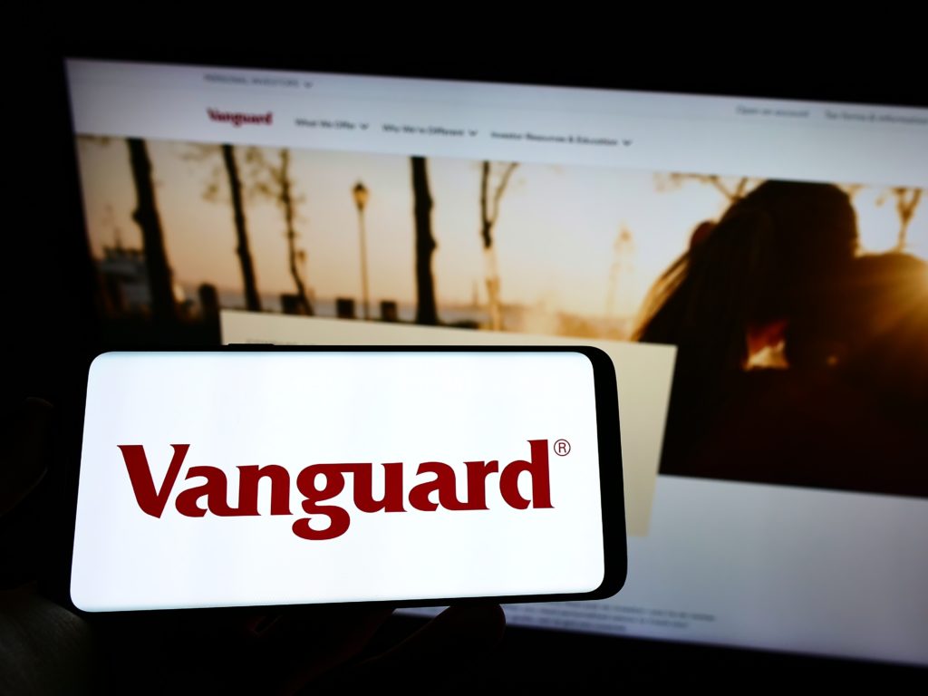 У Vanguard есть и минусы